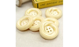 6 boutons / 31MM / Ivoire