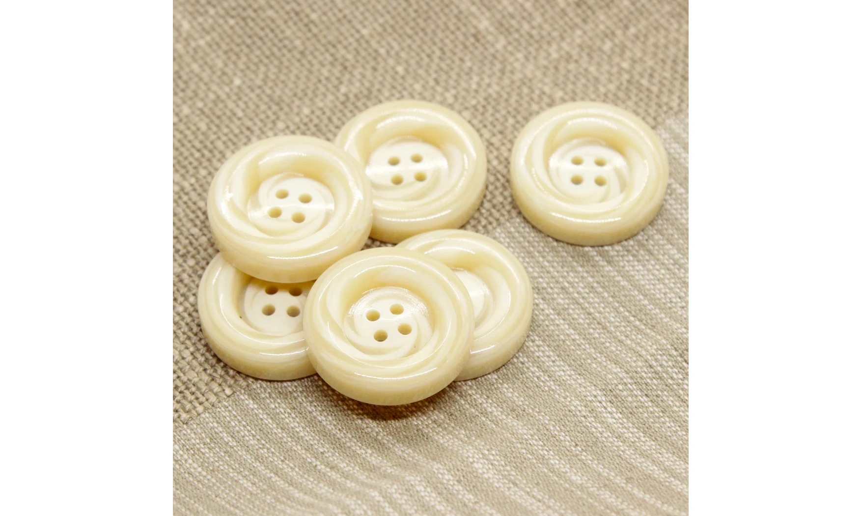 6 boutons / 31MM / Ivoire