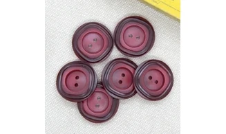 Vintage button 598B