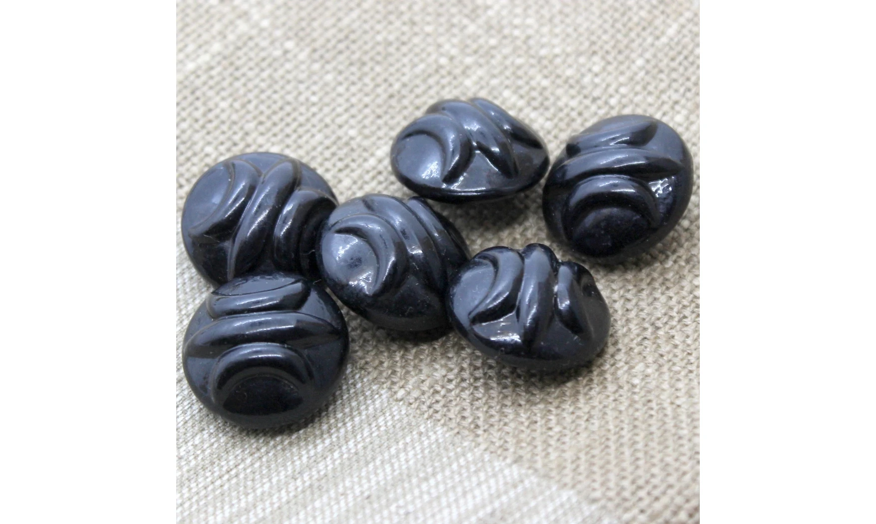 6 boutons / 26MM / Noir