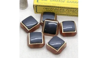 6 boutons / 23MM / Carré noir "Facettes"