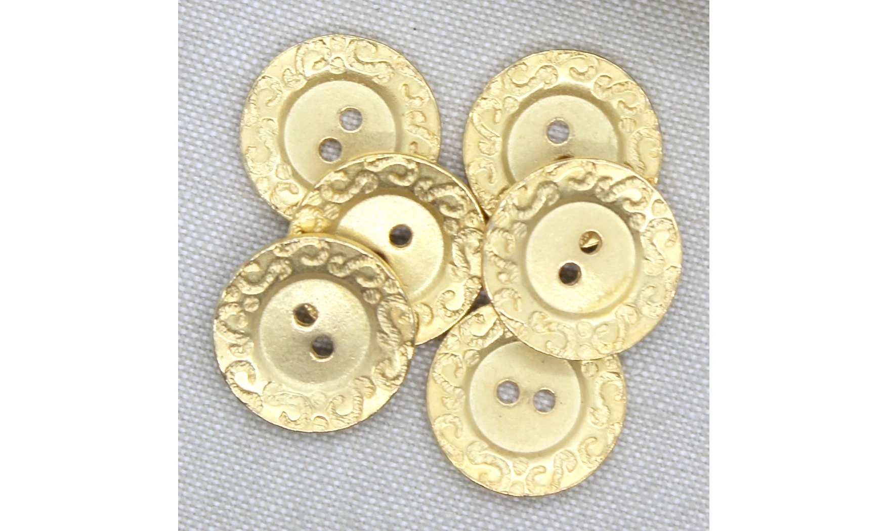 6 boutons / 21MM / Métal doré