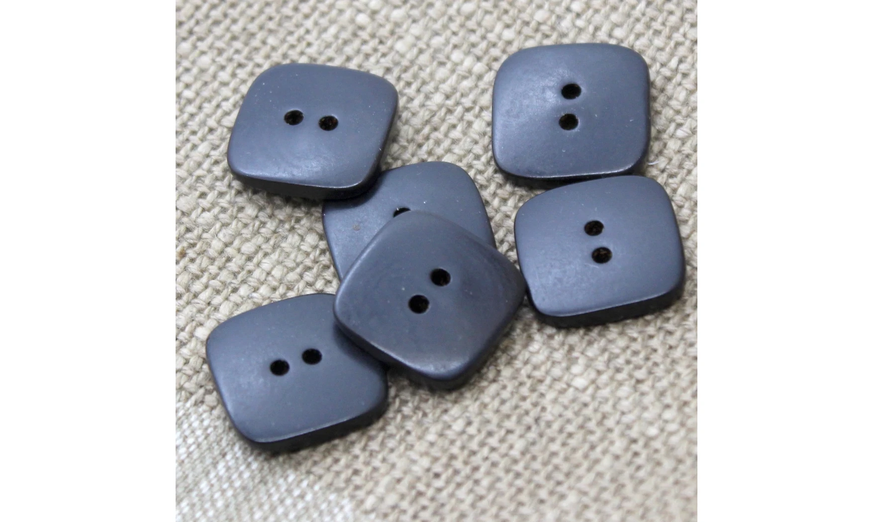 6 boutons / 18MM / Noir "carré"