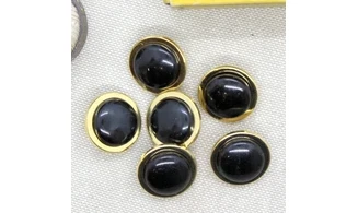 Vintage Button 382B