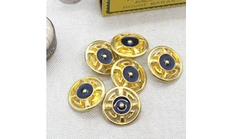 6 boutons / 20MM / Métal doré et noir