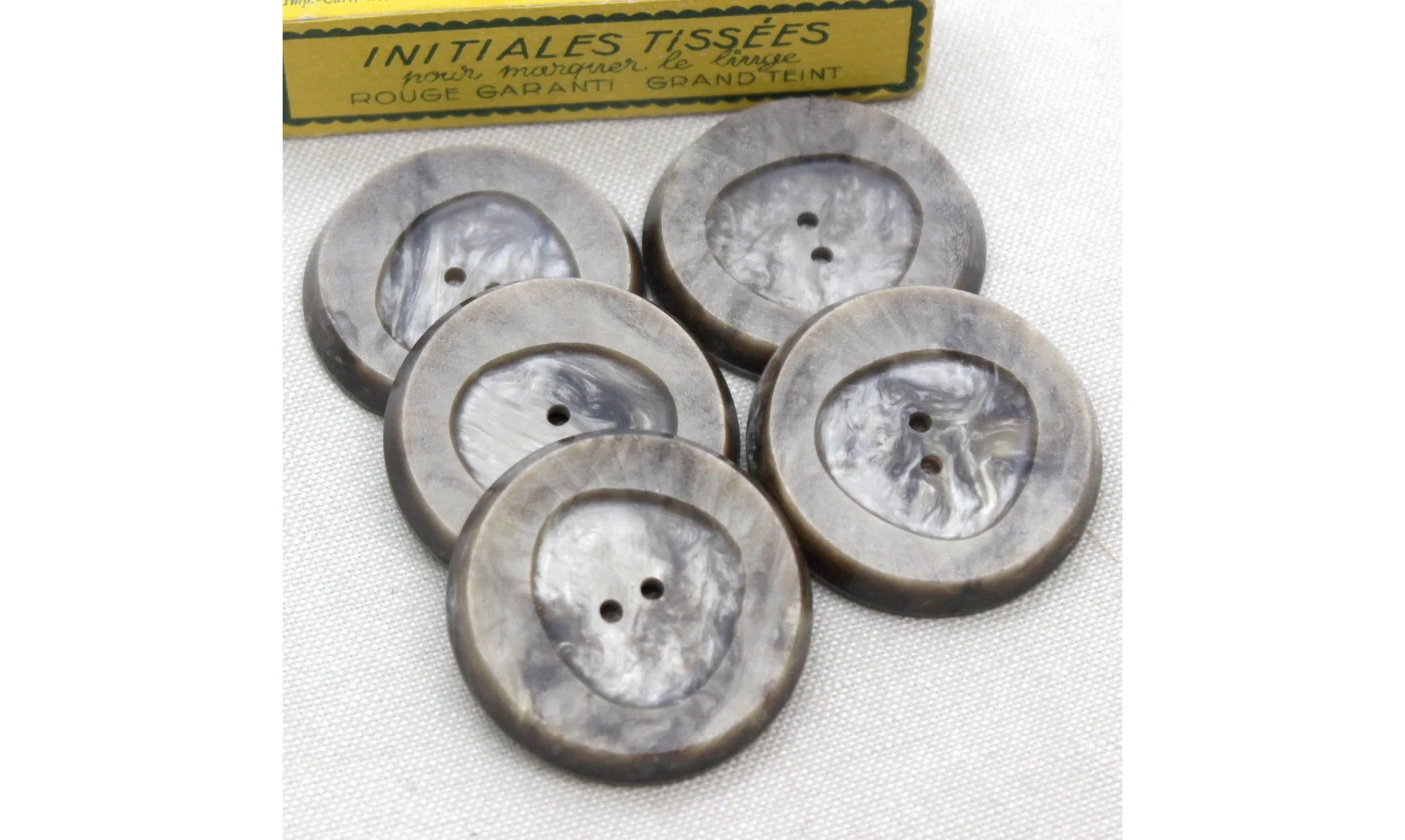 5 boutons / 40MM / Brun kaki