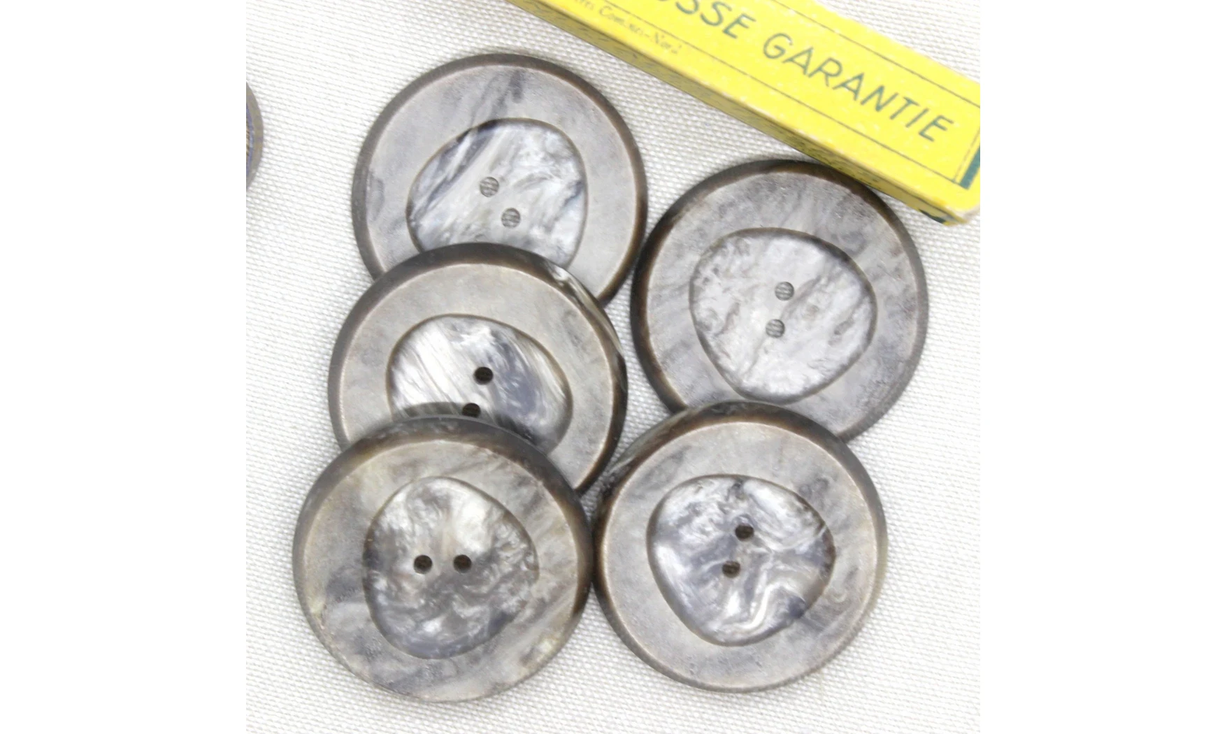 5 boutons / 40MM / Brun kaki