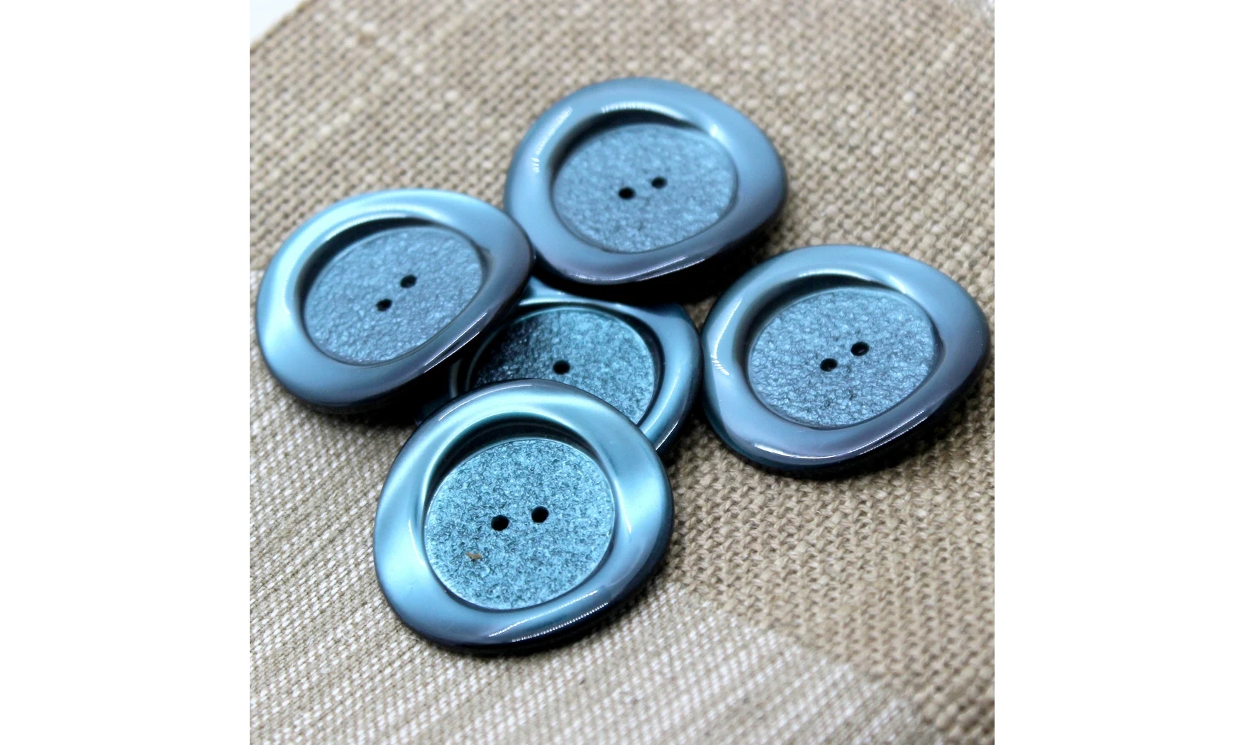 5 boutons / 36MM / Bleu nacré