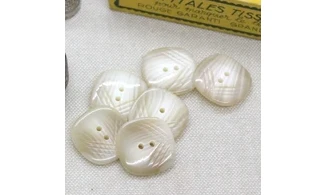 6 boutons / 20MM / Ivoire "Chevrons"