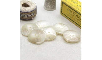 6 boutons / 20MM / Ivoire "Chevrons"