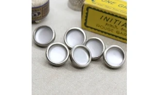 6 boutons / 15MM / Métal et blanc nacré