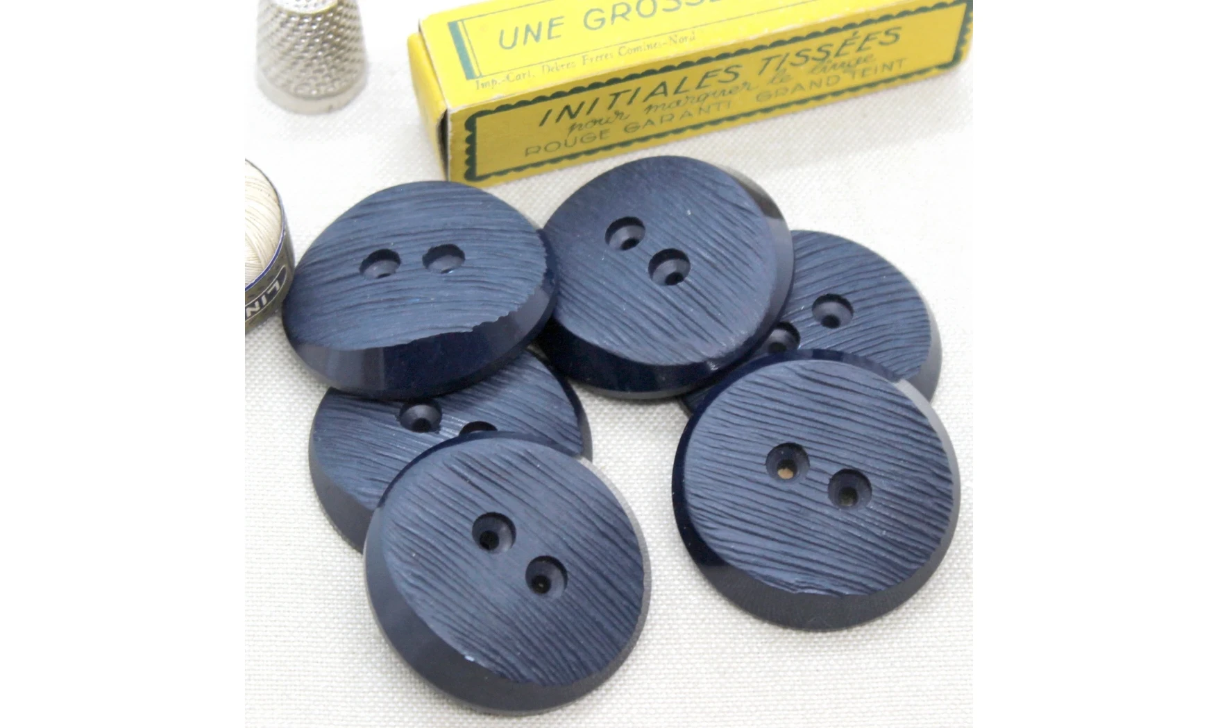 6 boutons / 39MM / Bleu marine