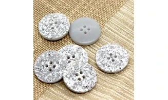 Vintage button 084A