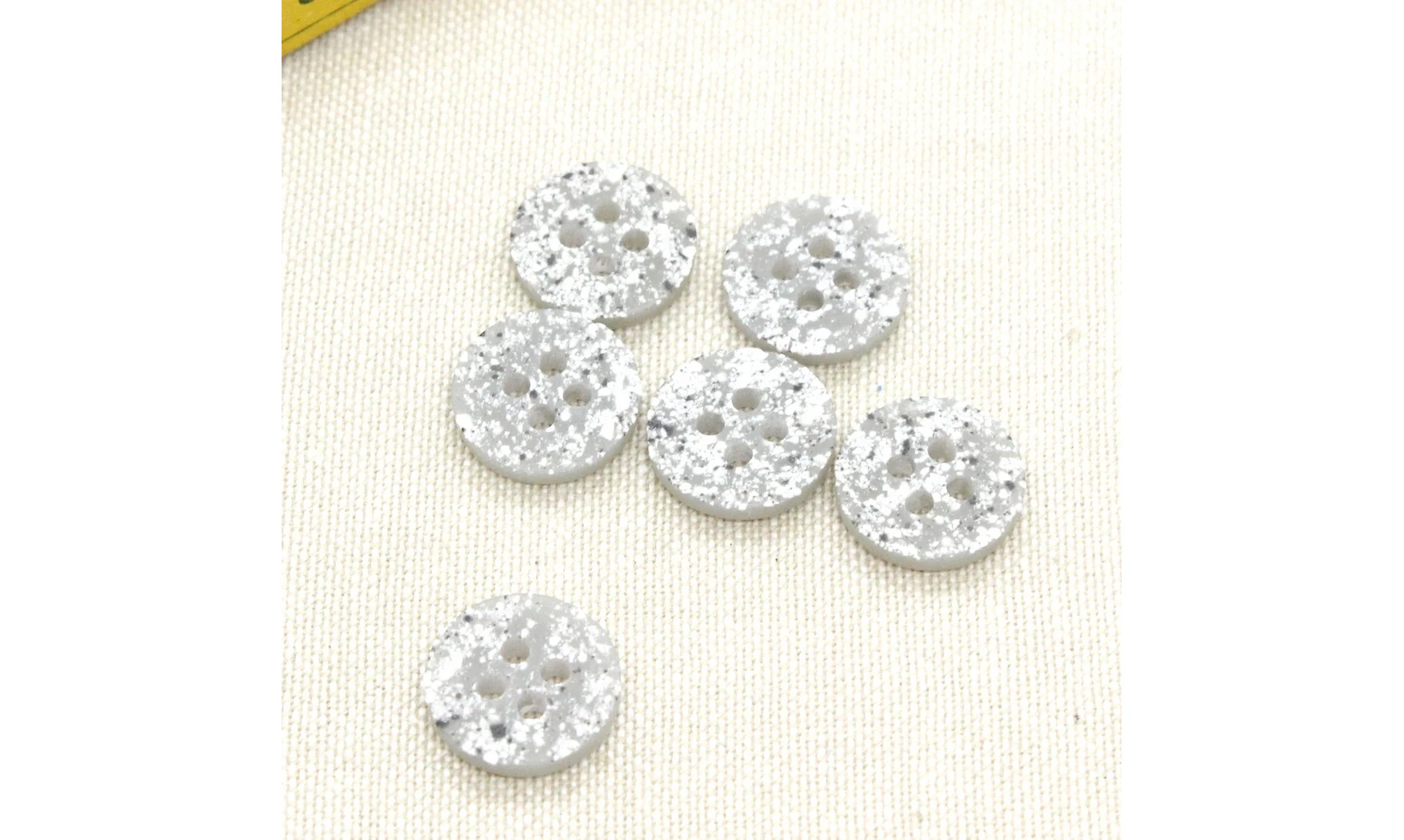 6 boutons / 15MM / Gris