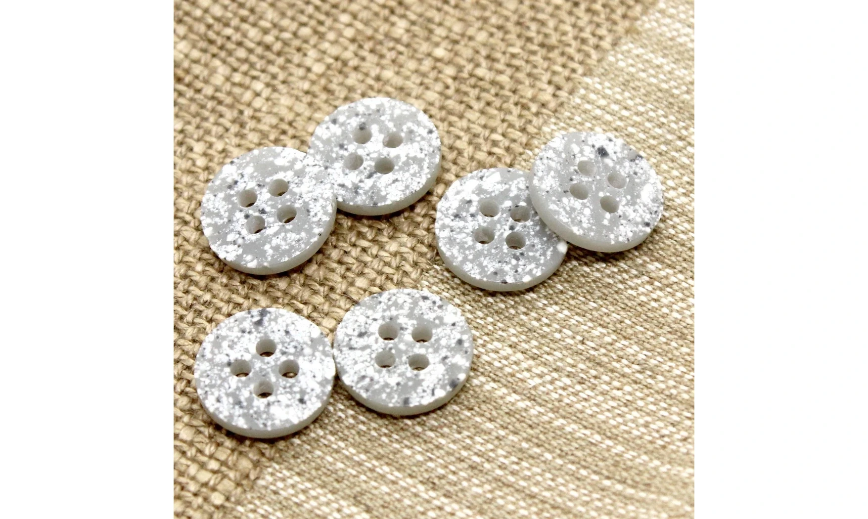 6 boutons / 15MM / Gris