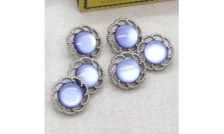 6 boutons / 18MM / Violet "Fleur"