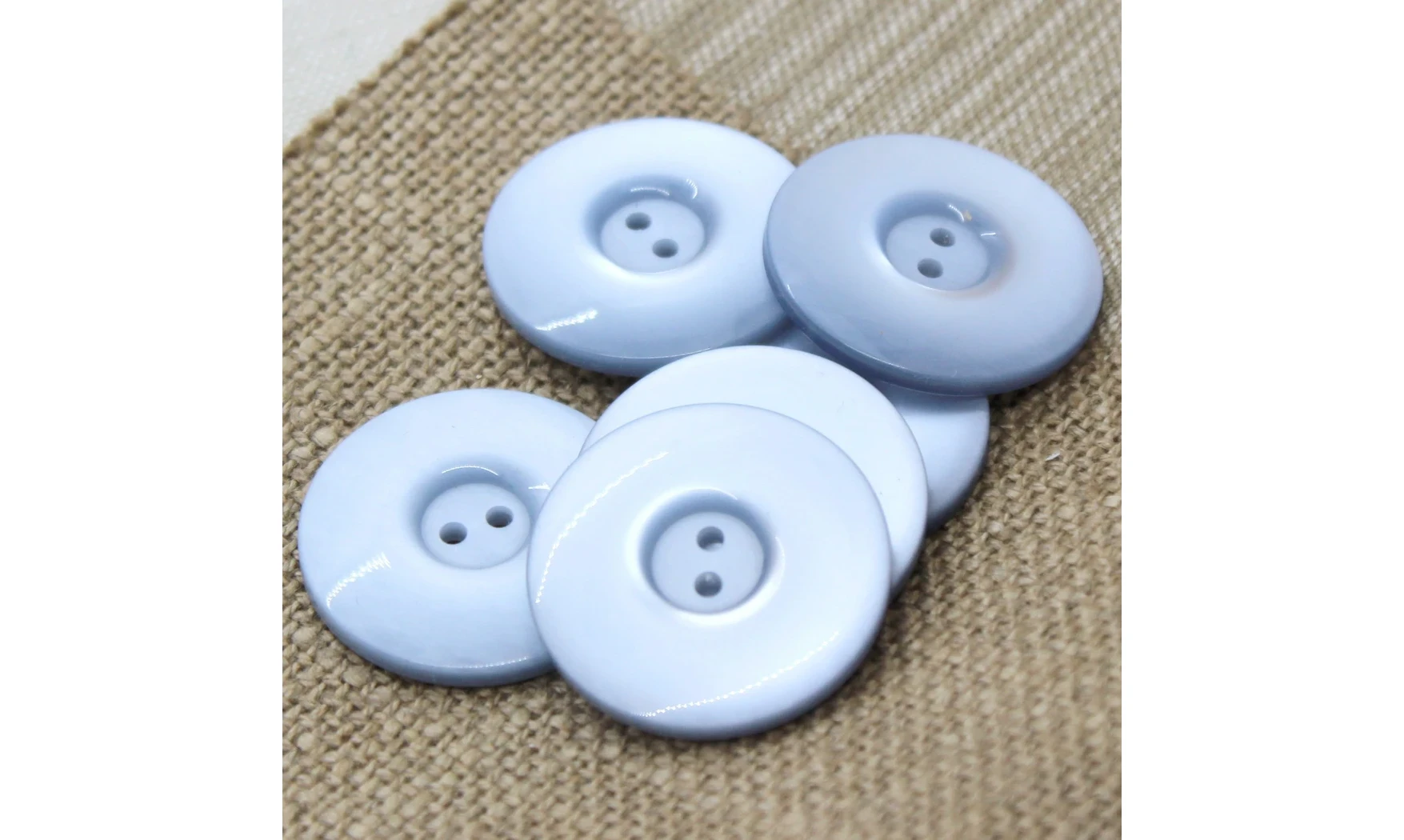 6 boutons / 31MM / Bleu nacré