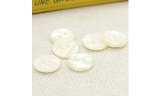 6 boutons / 15MM / Blanc