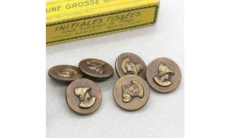 6 boutons / 22MM / Métal "Buste"