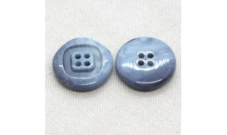 Vintage Button 698B