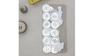 Carte à boutons / Nacre / 18mm