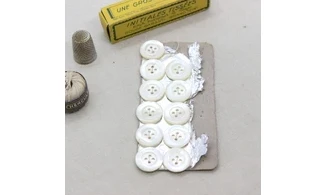 Carte à boutons / Nacre / 18mm