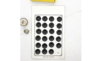 Carte 23 boutons / 18mm / Noir