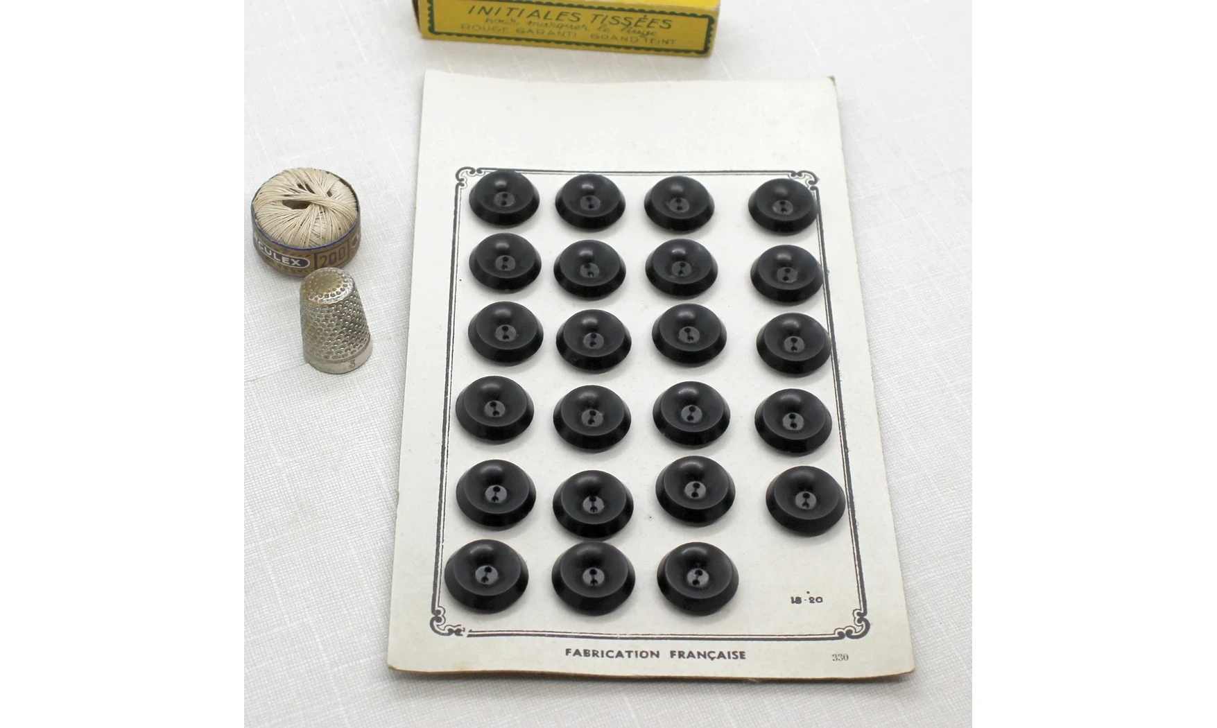 Carte 23 boutons / 18mm / Noir