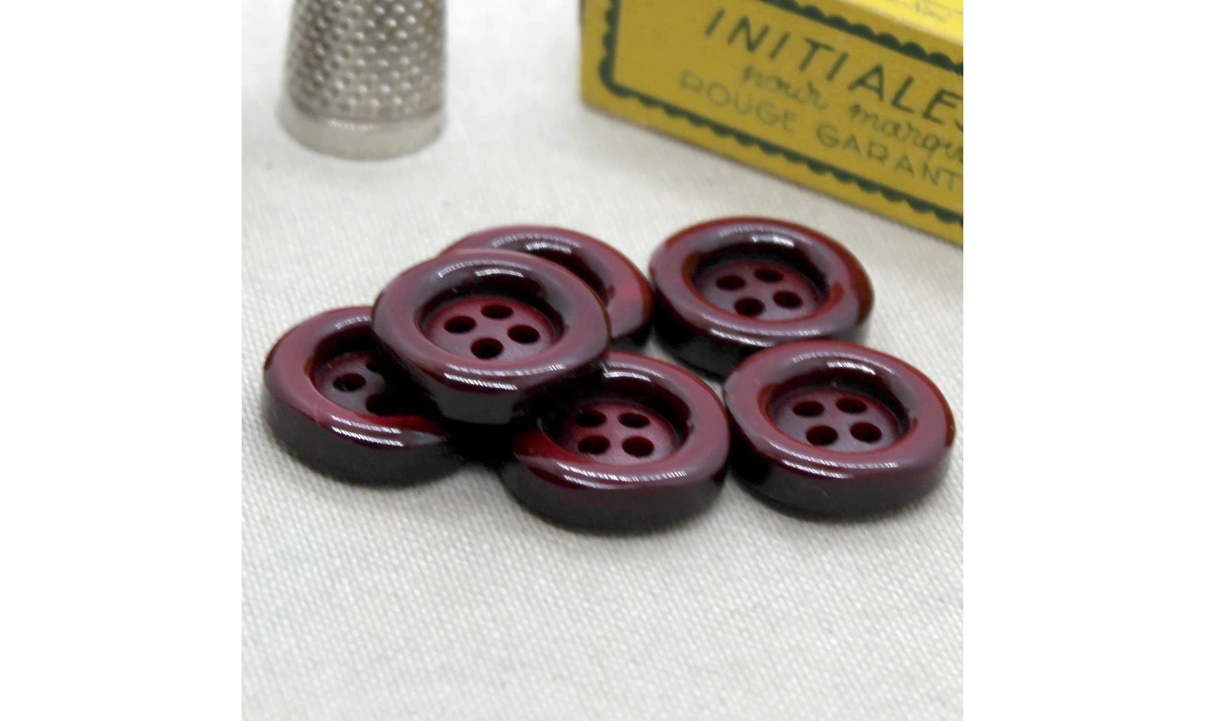 Vintage Button 085c