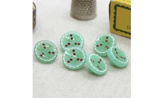 6 boutons / 14MM / Verre vert "Cerises"